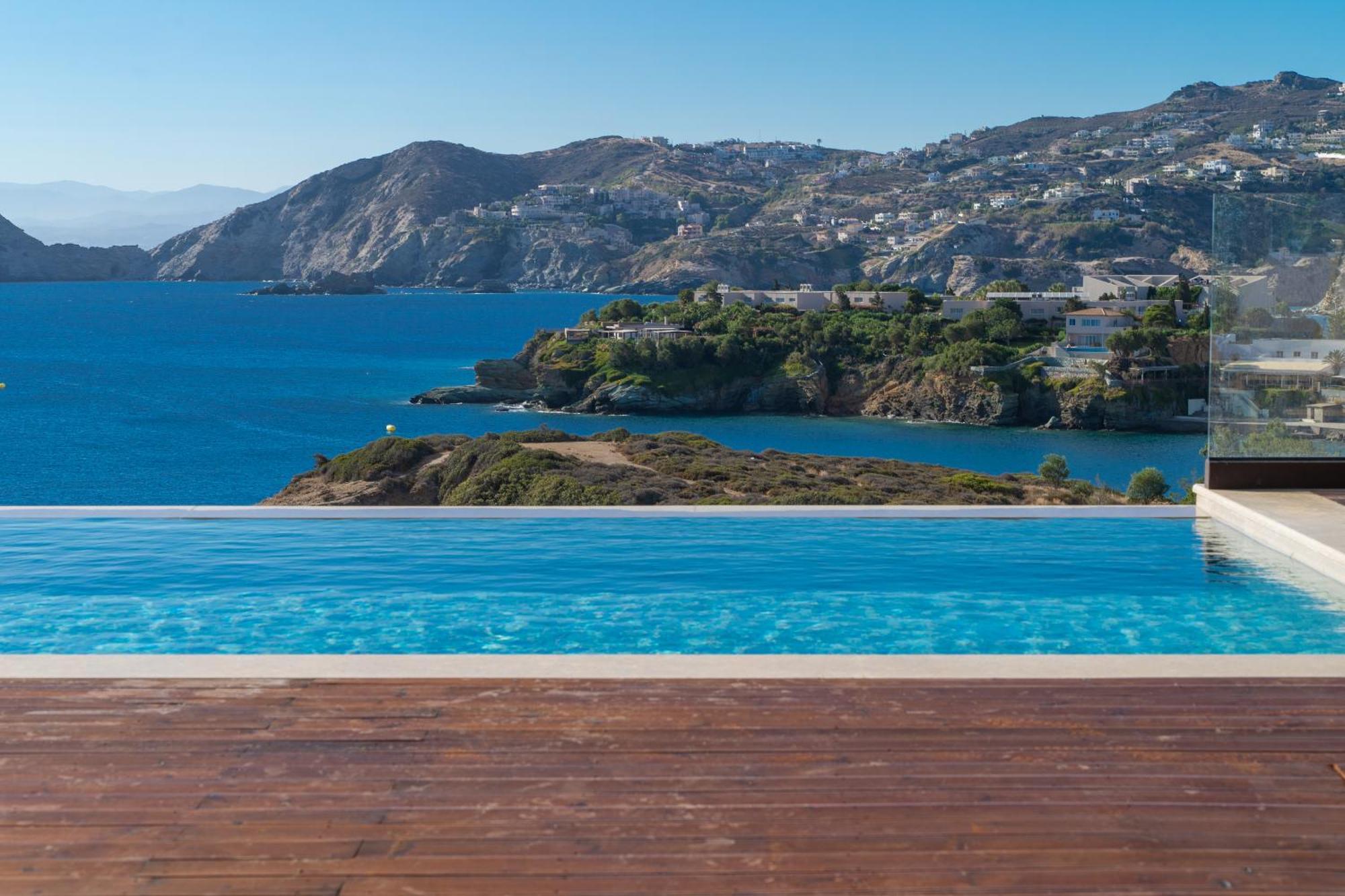 Vila Canvas By The Sea