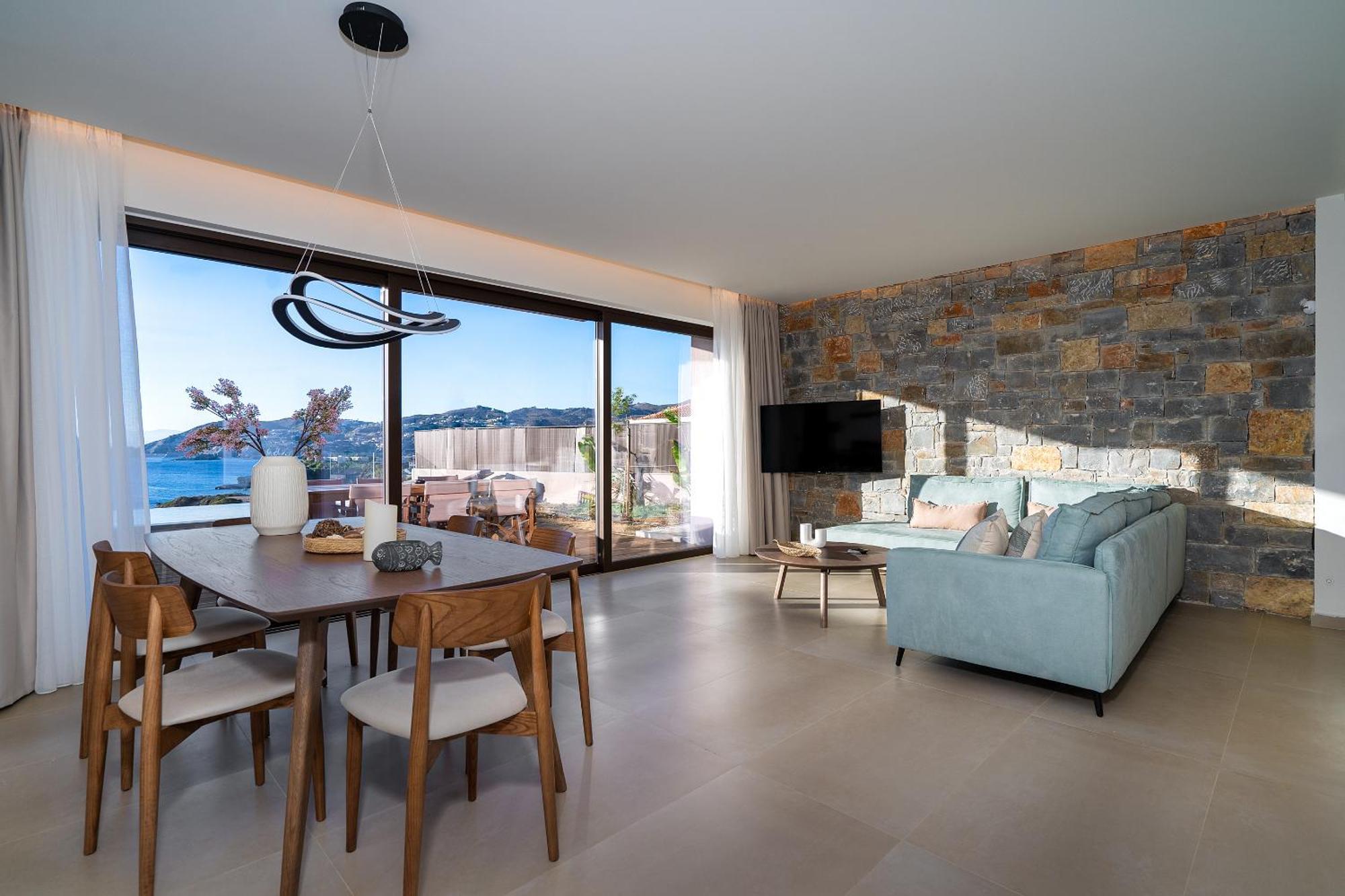 Canvas By The Sea Villa *